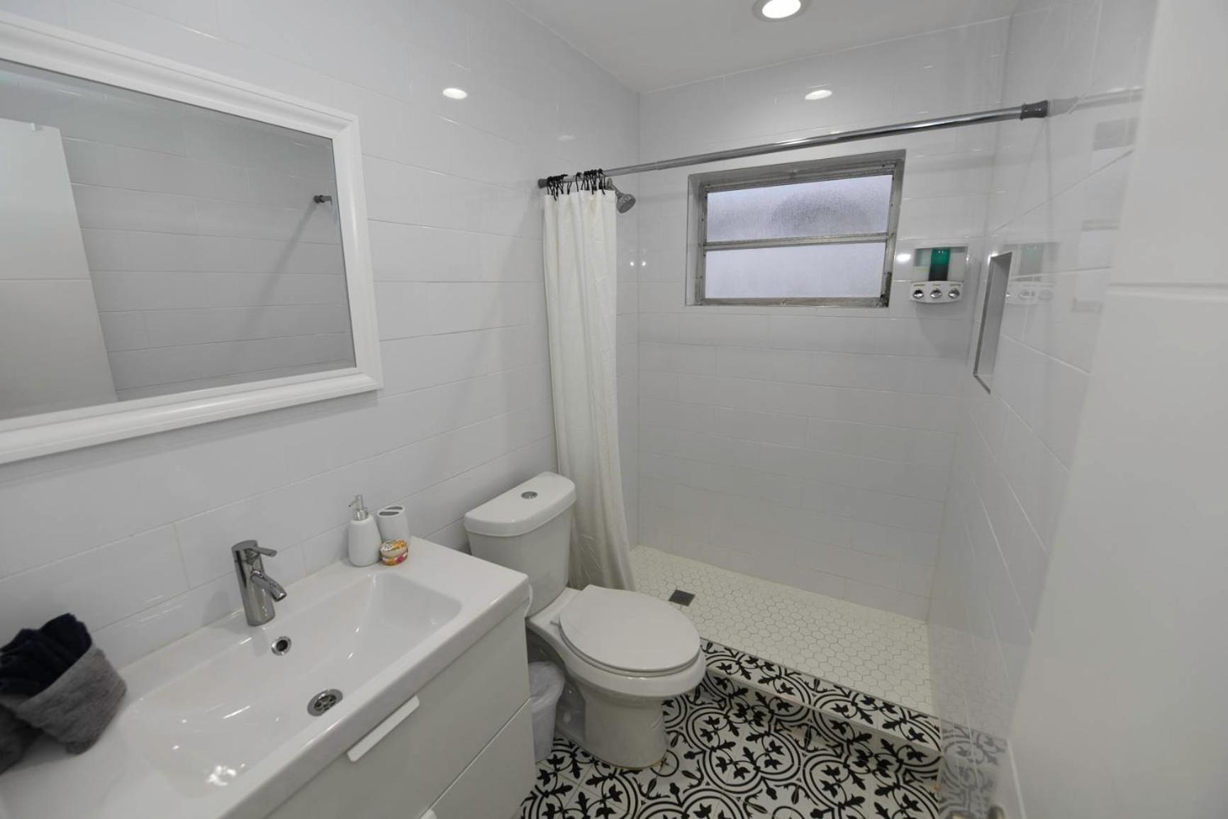 N61 Apartment Холивуд Екстериор снимка