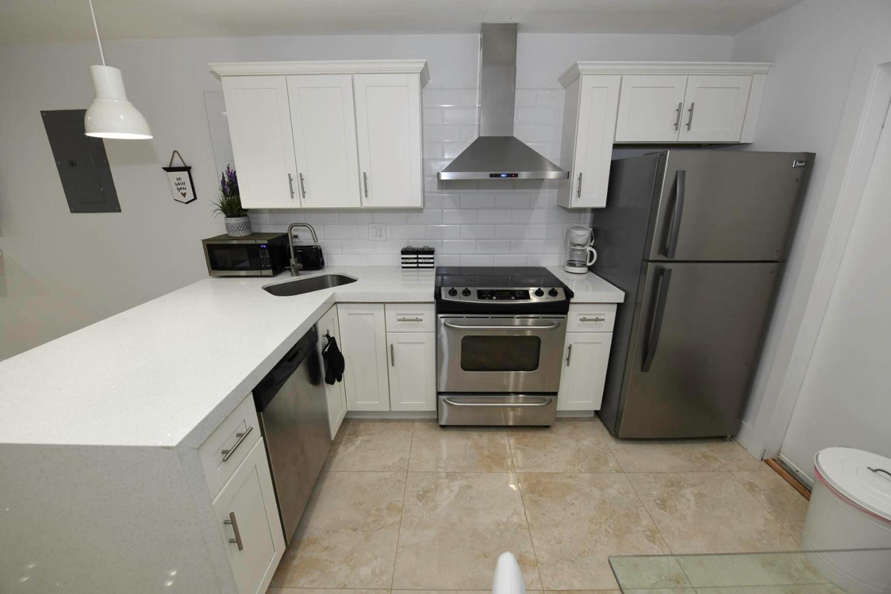 N61 Apartment Холивуд Екстериор снимка